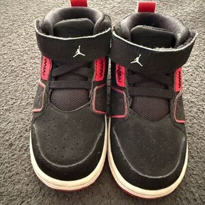 Nike Kids Black and Red Sneakers
